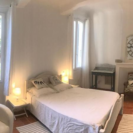 Hotel Rouge Et De L'Isle Zewnętrze zdjęcie